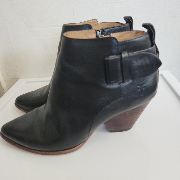 Frye Black Reina Belt Boot Size 7.5 - Picture 4 of 6